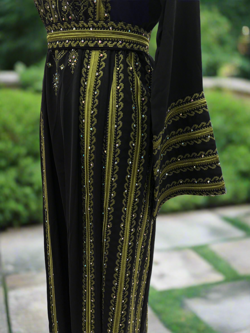 Black Thobe with Solid Olive Green Manajel Embroidery