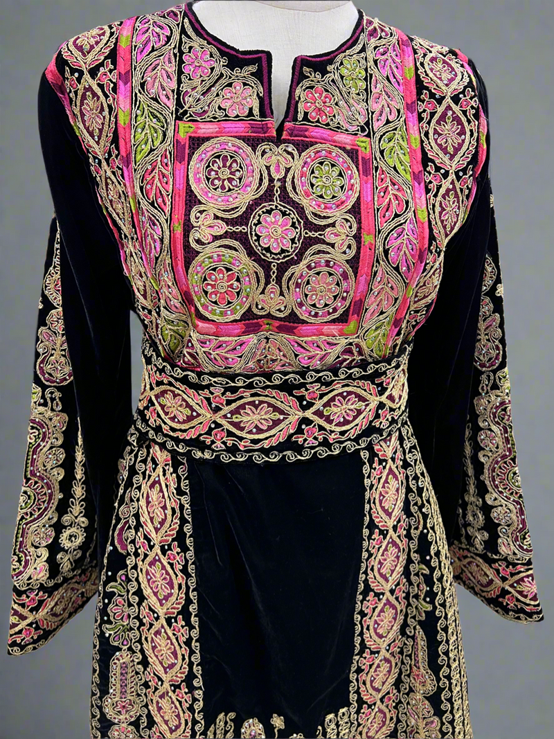 Malka Velvet Thobe - Black