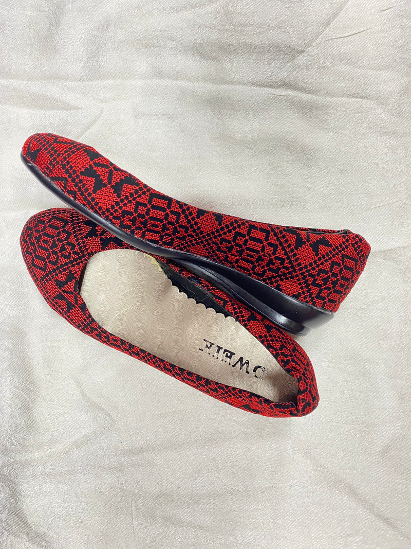 Embroidered kitten heels flat shoes red & black