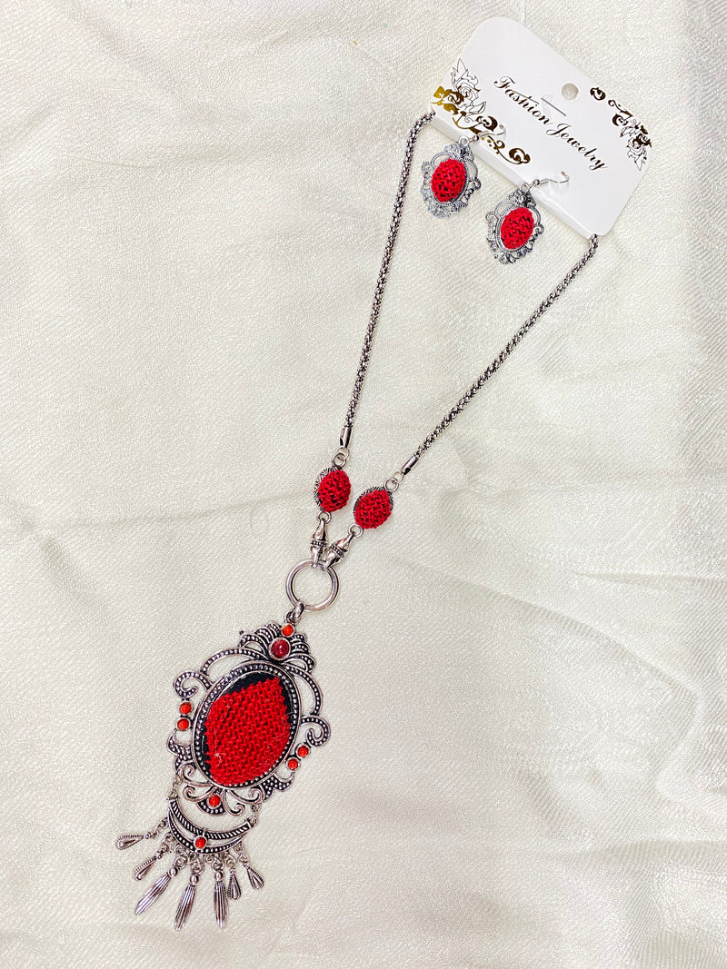 Embroidered neckless & earrings set red & black.